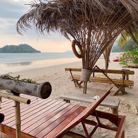 Baanyaiguesthouse Koh Mak Exterior photo